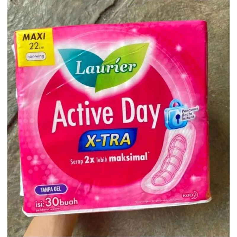 Laurier Active Day Xtra Maxi 22 cm isi 30