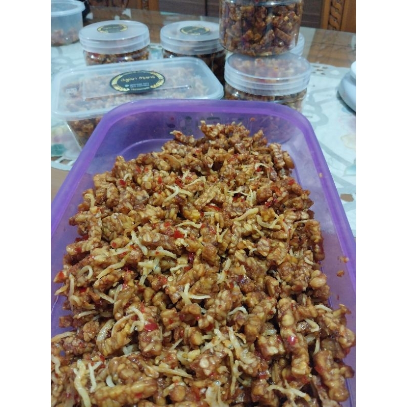 

Tempe kering atau orek tempe + teri medan