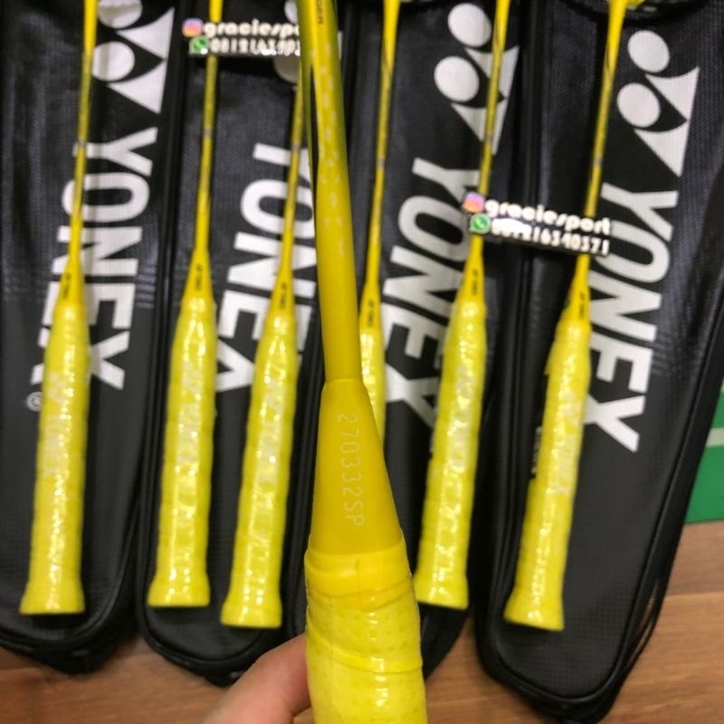 Raket Yonex Nanoflare 1000z