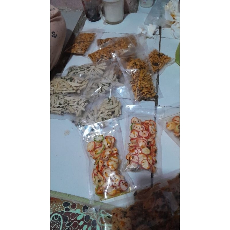 

basreng kering pedas,basreng kering original,kerupuk seblak,makaroni pedas