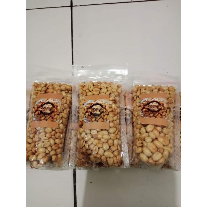 

kacang Asin