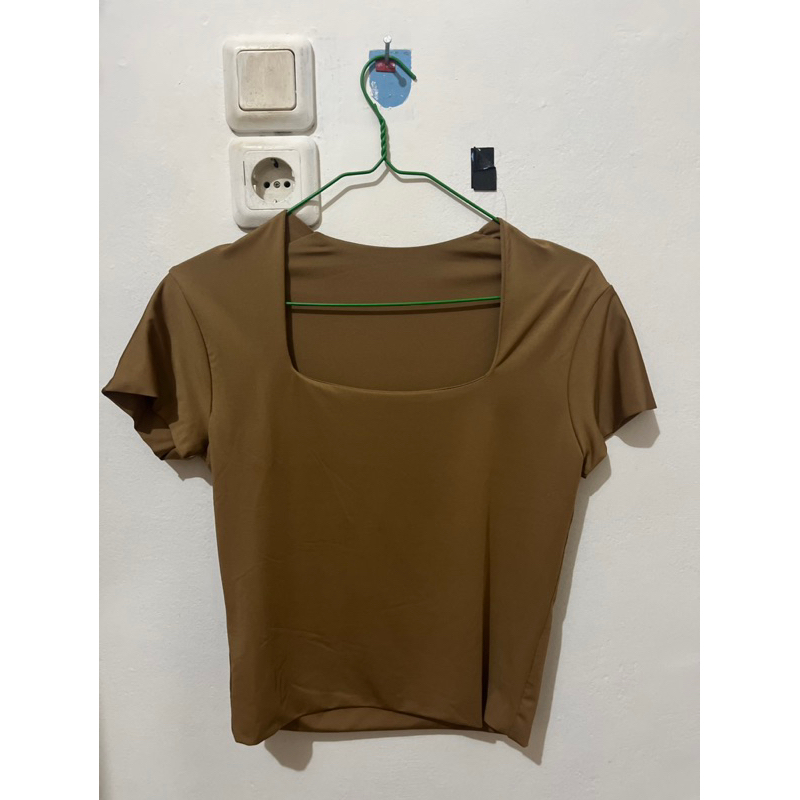 KUMA SQUARE NECK TOP KIYORAWEARS [PRELOVED]