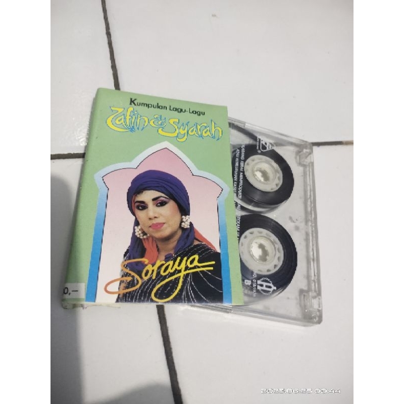 kaset pita kumpulan lagu zafin &amp; syarah / soraya