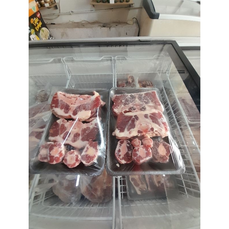 

Buntut Sapi Fullcut / Oxtail Daging Tebal 1Kg