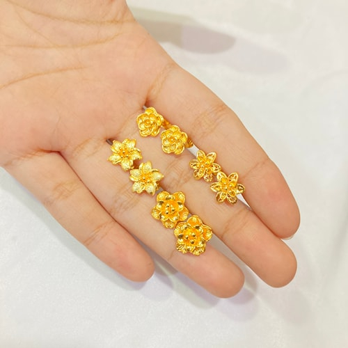Anting Tusuk Motif Bunga / Mawar Warna 24 Karat Lapis Emas