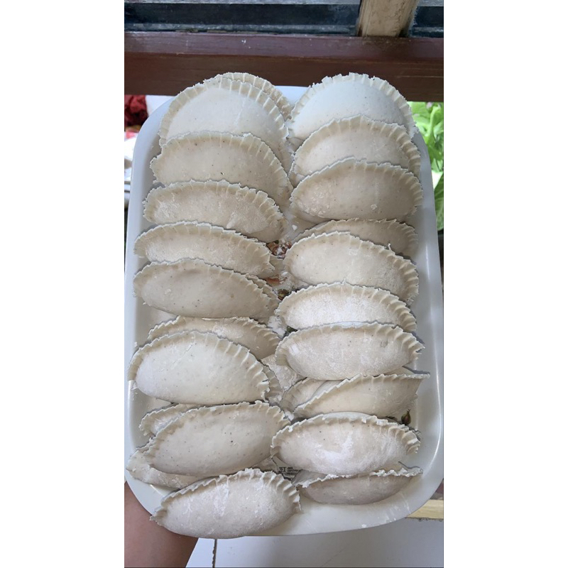 

Cireng isi ayam suwir dan kornet sapi jumlah banyak