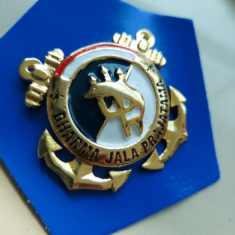 EMBLEM BARET KPLP