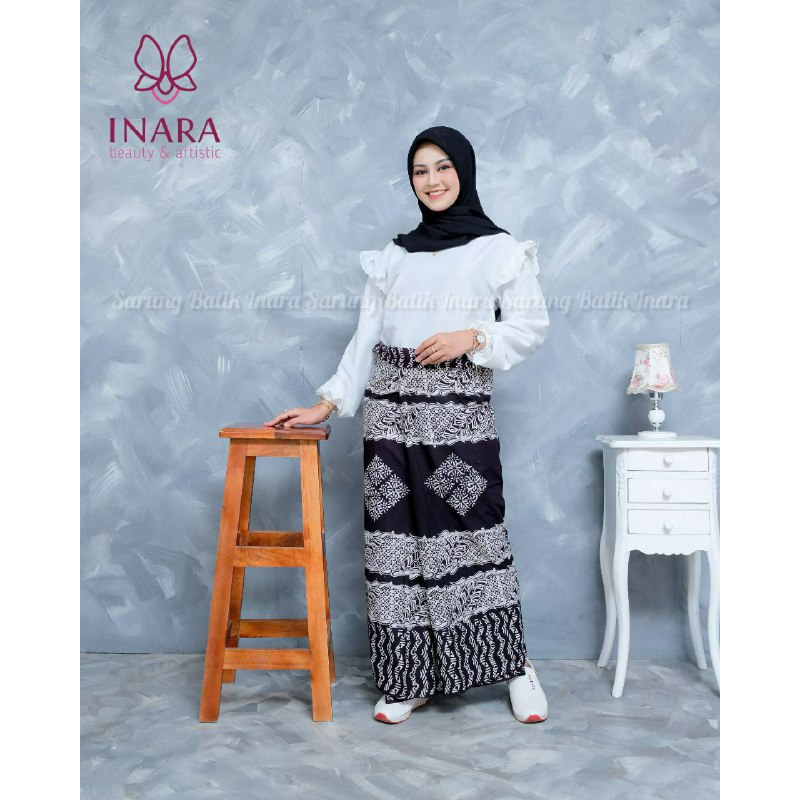 Sarung Batik Cewek Hitam Putih Elegan Murah Bahan Katun Asli Pekalongan