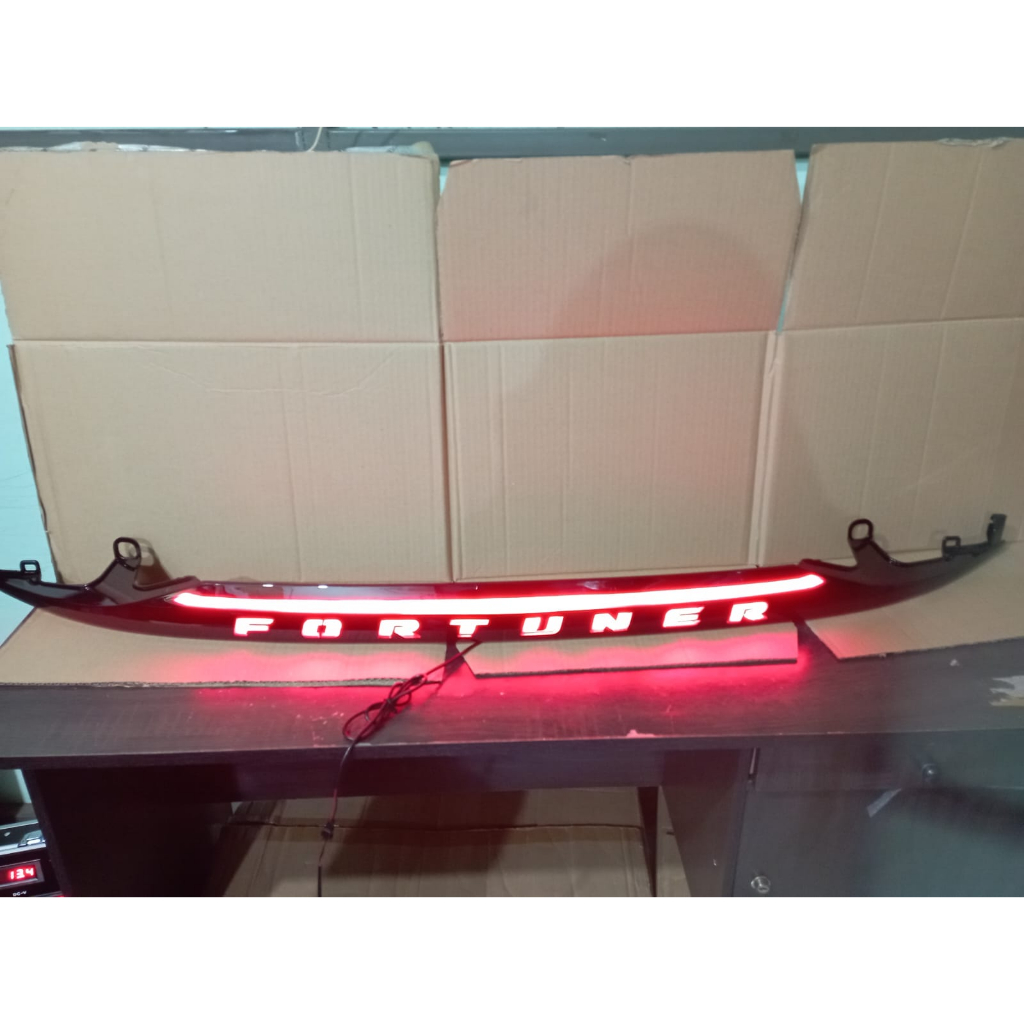 Trunk Lid Trunklid Model Lampu LED All New Fortuner Vrz 2016 Trunk lid / trunklid bagasi New Fortuner VRZ model running