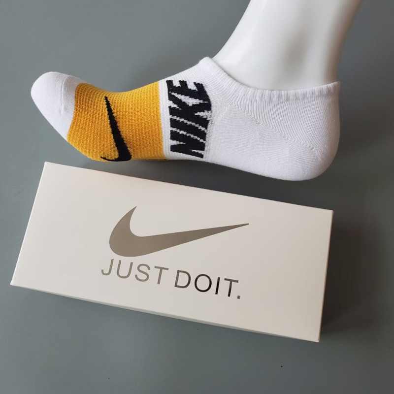 [BISA COD ✅] KAOS KAKI NIKE PENDEK LOW KAOS KAKI MATA KAKI NIKE / NIKE SOCKS / KAOS KAKI NIKE / KAOS KAKI KANTOR / KAOS KAKI SEKOLAH / KAOS KAKI OLAHRAGA / KAOS KAKI PRIA / KAOS KAKI WANITA