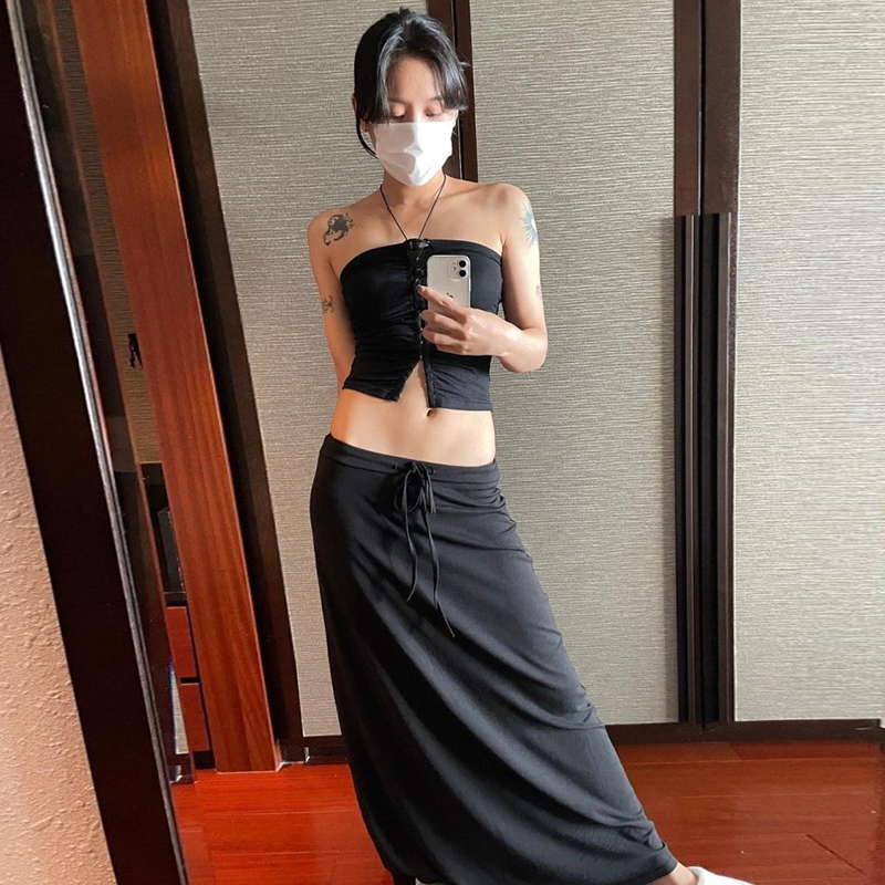 【AMY J】Sling Solid Color V-Neck Slim Fit Open Back Straight Neck 7572