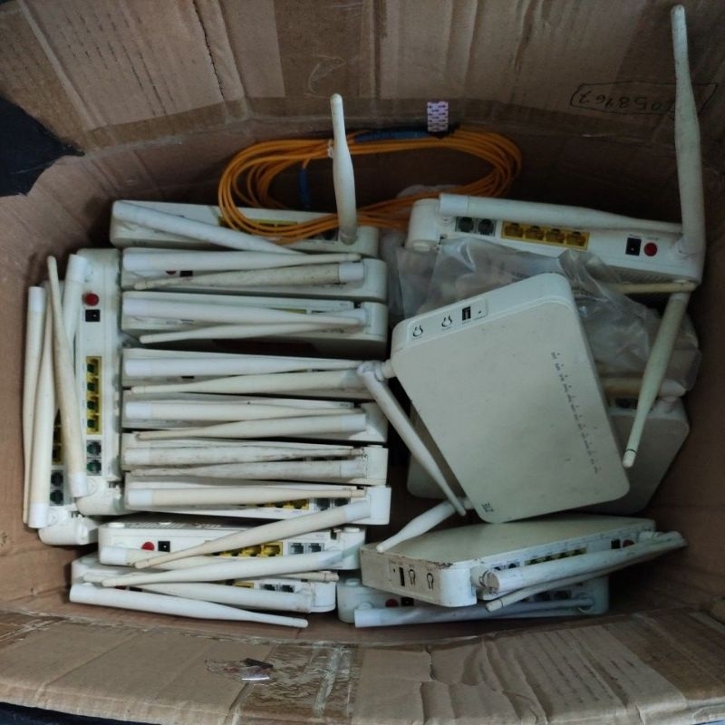 ONT ZTE F609 V3 (RUSAK)