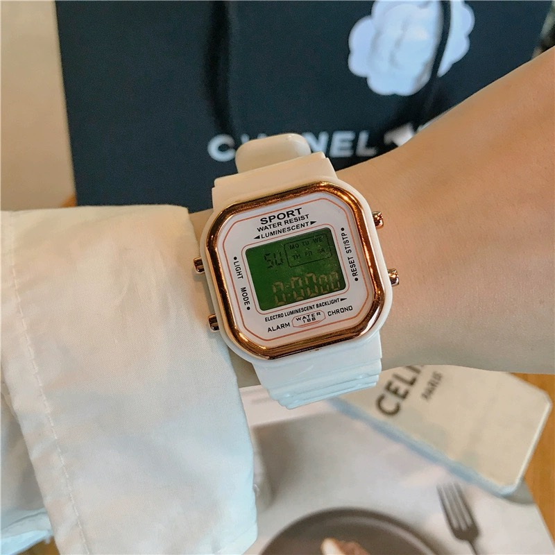 Jam Tangan Digital LED Sport Watch Pria dan Wanita Bentuk Kotak Strap Rubber Fashion Import