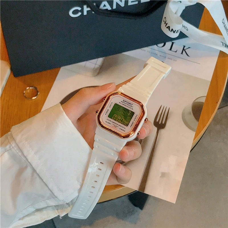 Jam Tangan Digital LED Sport Watch Pria dan Wanita Bentuk Kotak Strap Rubber Fashion Import