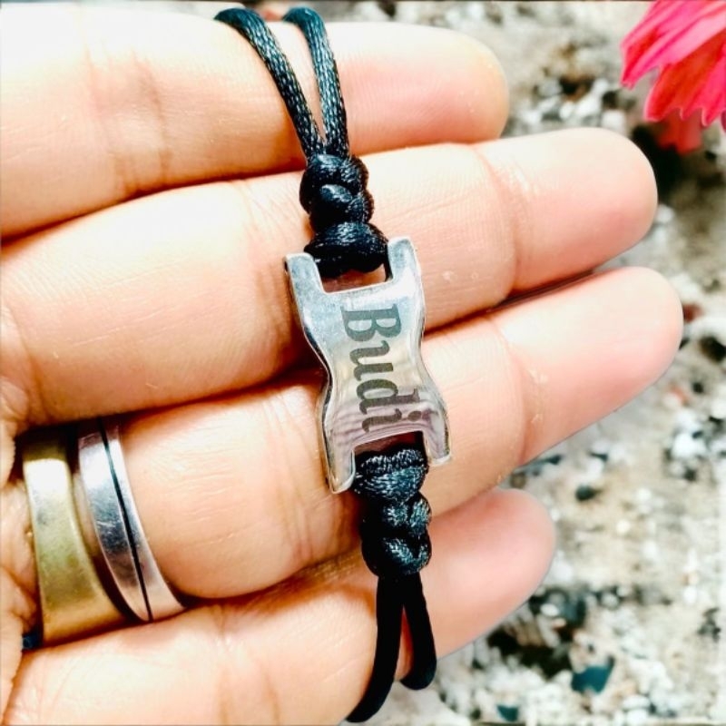 gelang nama titanium di cetak sesuai namamu