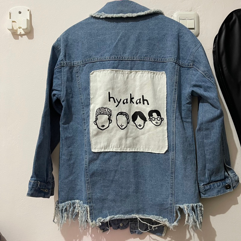 Jaket Jeans Denim Wanita Light Blue Biru Muda Lukisan Gambar Karikatur