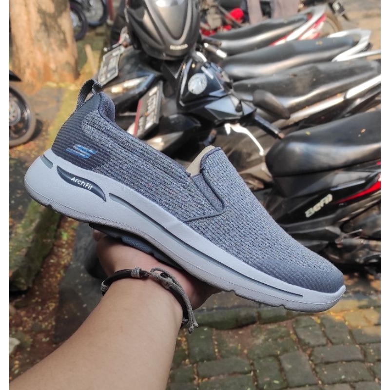 SEPATU KERJA SLIP ON PRIA SKECHERS SLIP ON GO WALK GREY ORIGINAL 100% BNIB RESMI