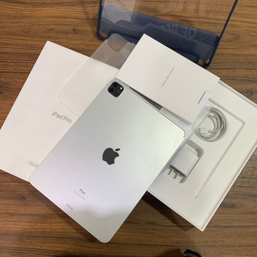 iPad pro 11 inc gen 2 256 gb on garansi 2020