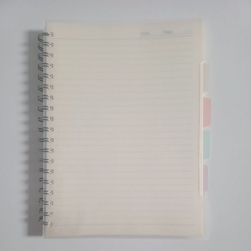 

Binder Notebook Polos Bening 100 lembar ukuran 20×26 cm