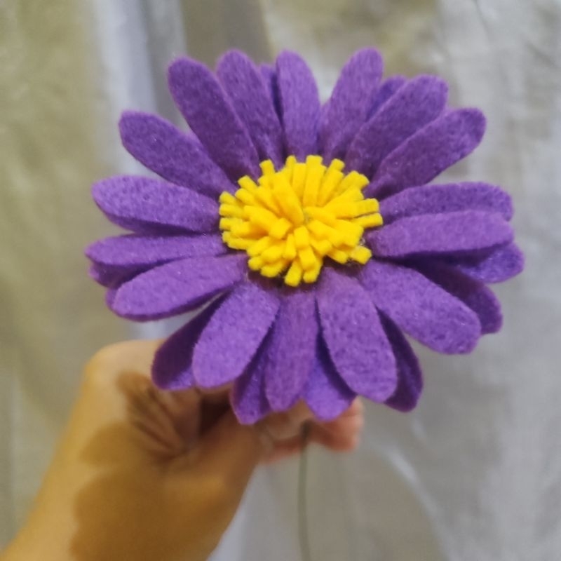 Bunga aster flanel satuan ungu
