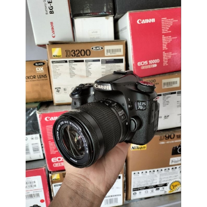 KAMERA CANON 70D WIFI KIT STM