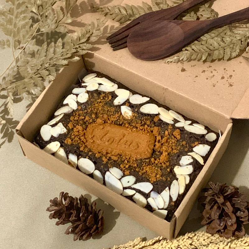 

Kranciebake - Biutyful (Brownies dengan Cokelat Lumer Di Dalam)