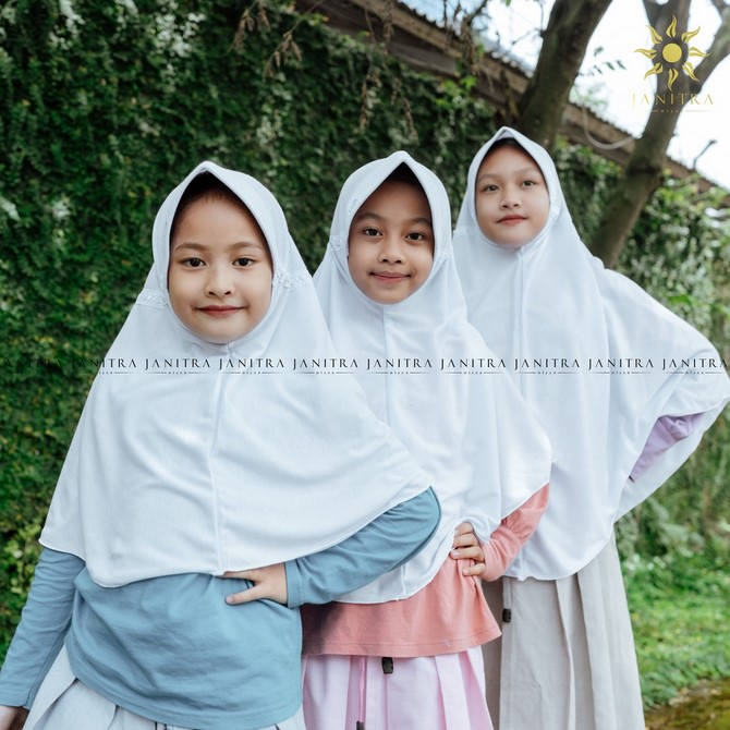 Jilbab Kerudung Sekolah Anak SD SMP SMA Seragam Putih Pramuka Merah Navy Hitam