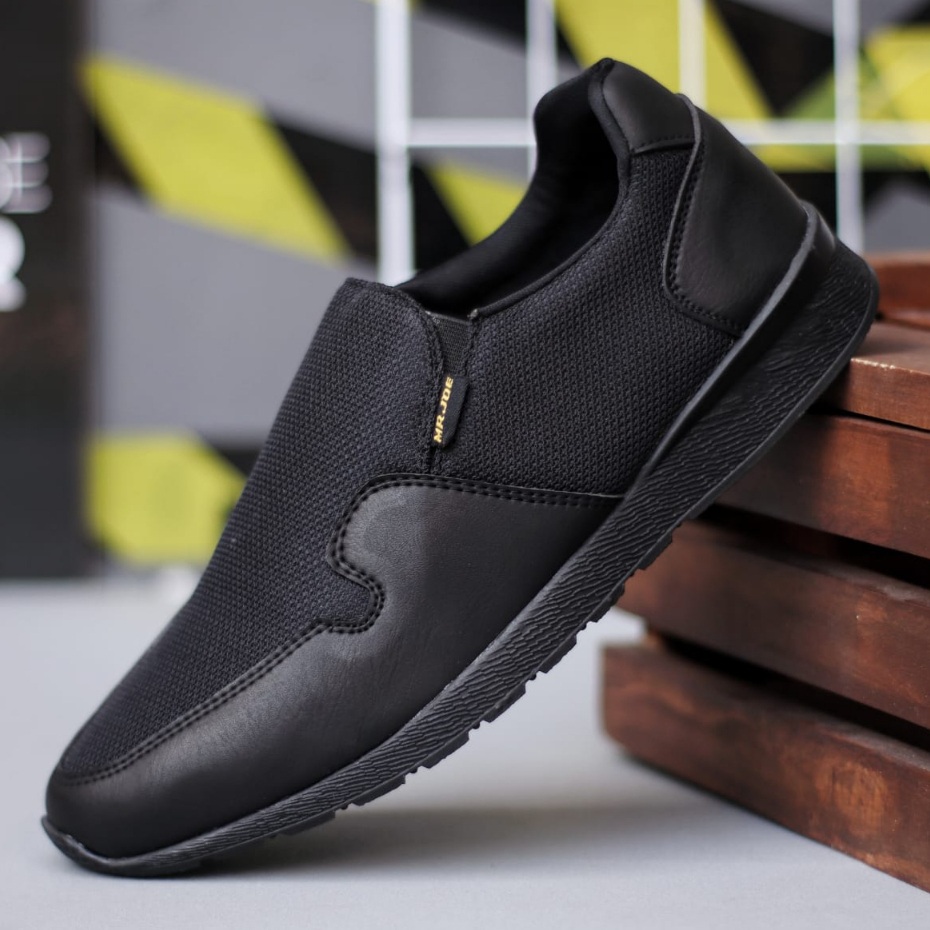 ABRHM Sepatu Casual Sneakers Hitam Slop Pria