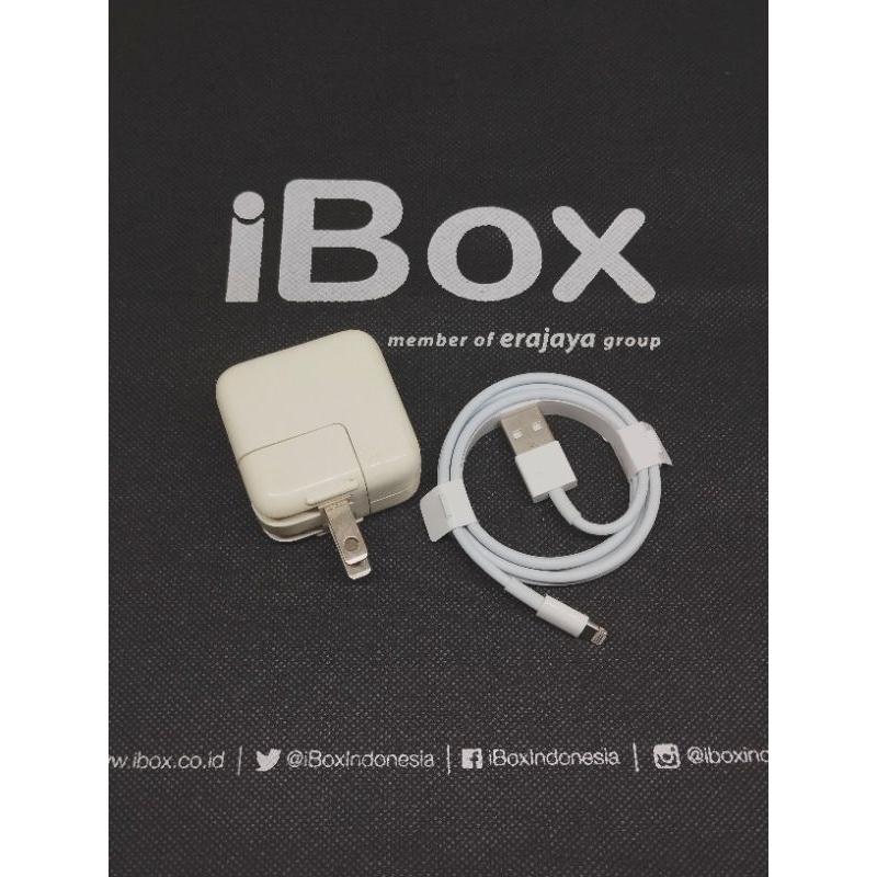 Charger Ipad 10wat / 12wat original second bawaan hp