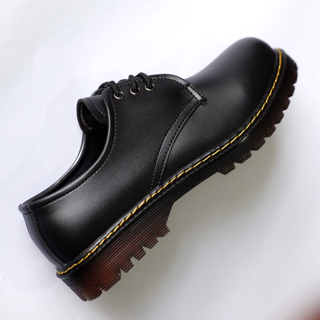 Sepatu Boots Pria Derby Hitam THEO BLACK by Oxwalker