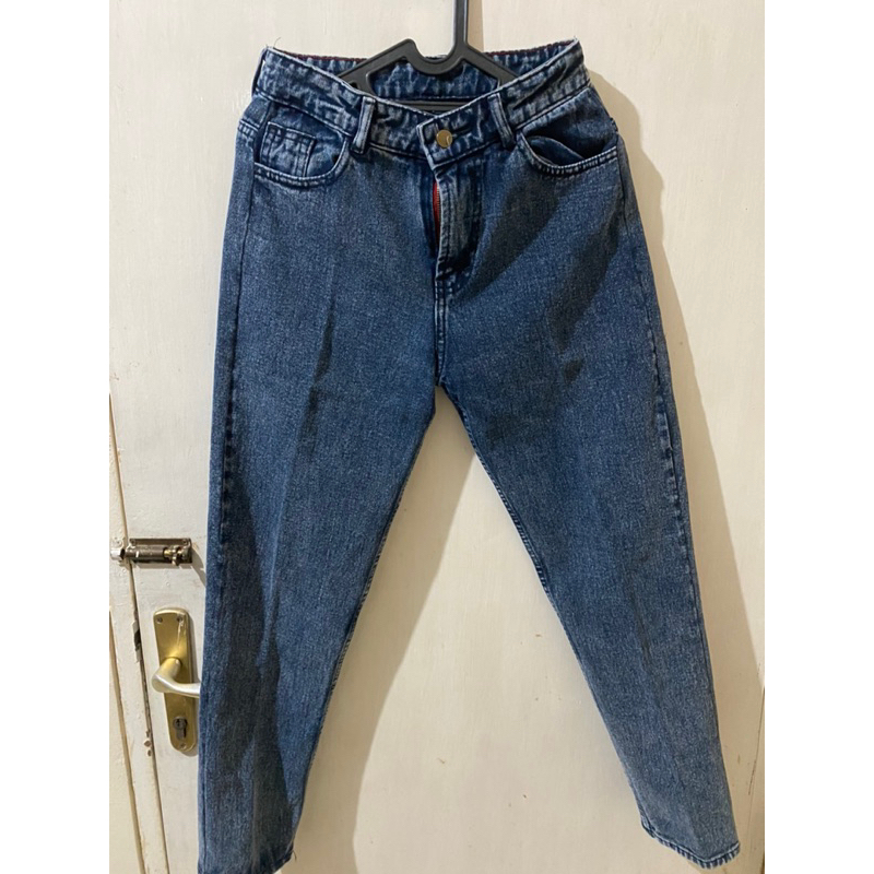 jeans (no brand)