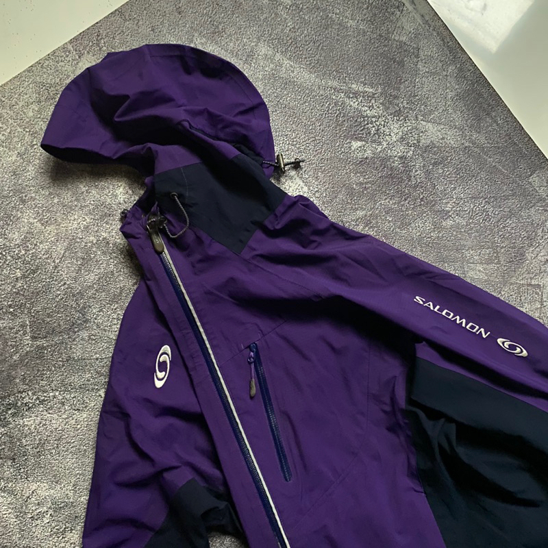 Gorpcore Salomon Outdoor Jacket