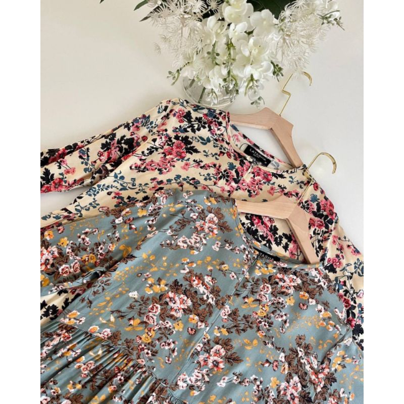 NAHLA MIDIDRESS Latasha Outfit