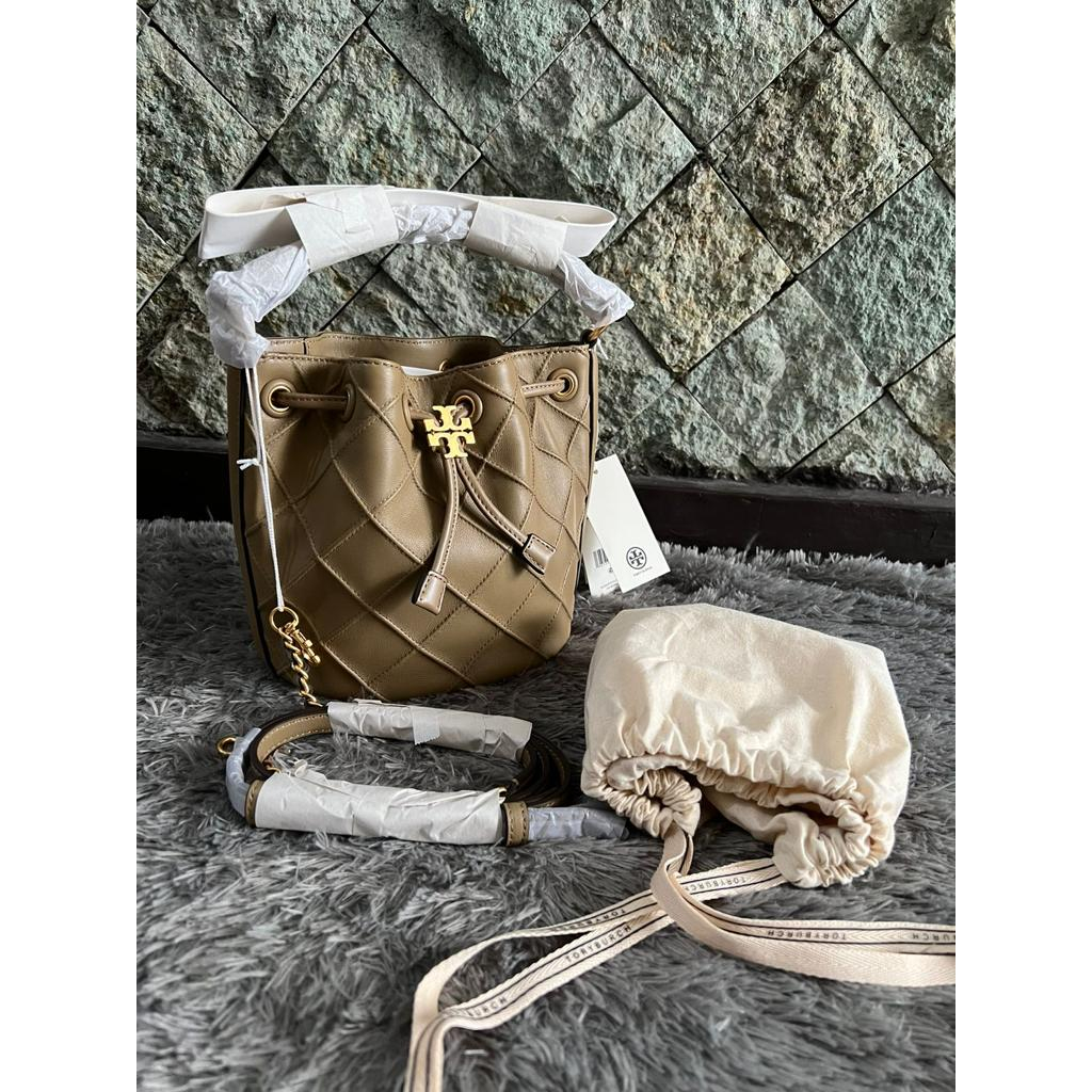 TB Fleming Small Soft Bucket Bag Pebblestone