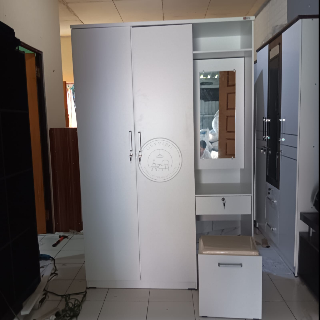 LEMARI SET MEJA RIAS