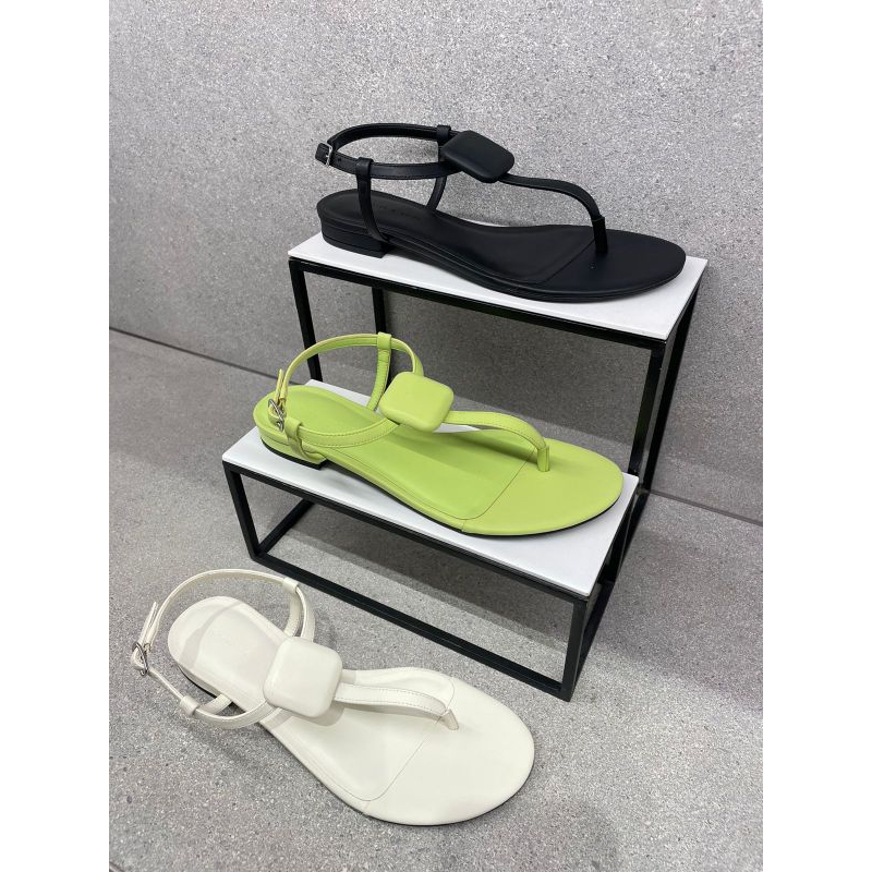 Sandal Tali Wanita Flat Charles & Keith Original Store 0066