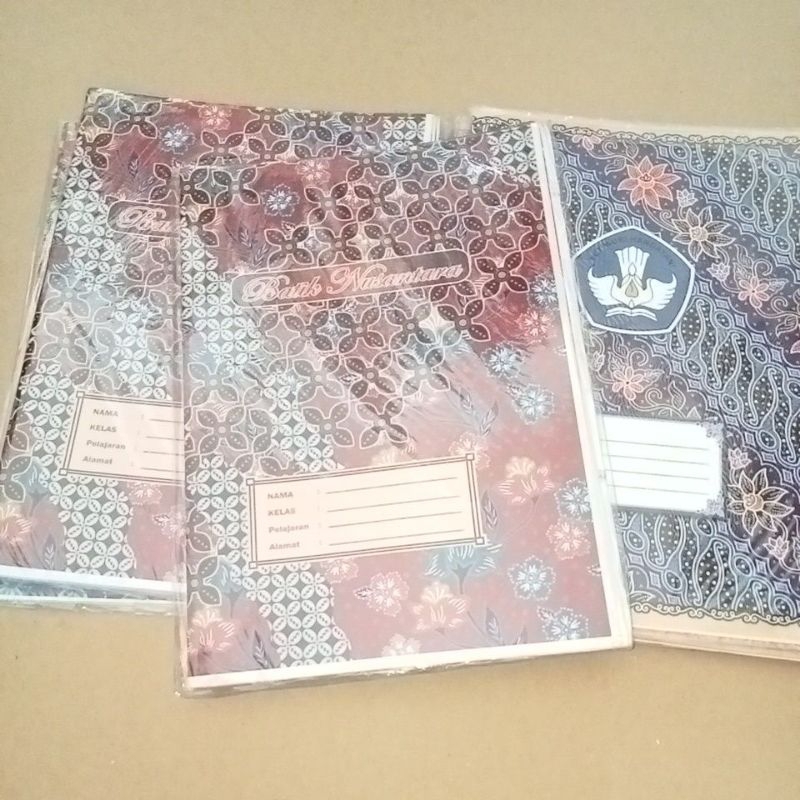 

sampul buku kwarto batik