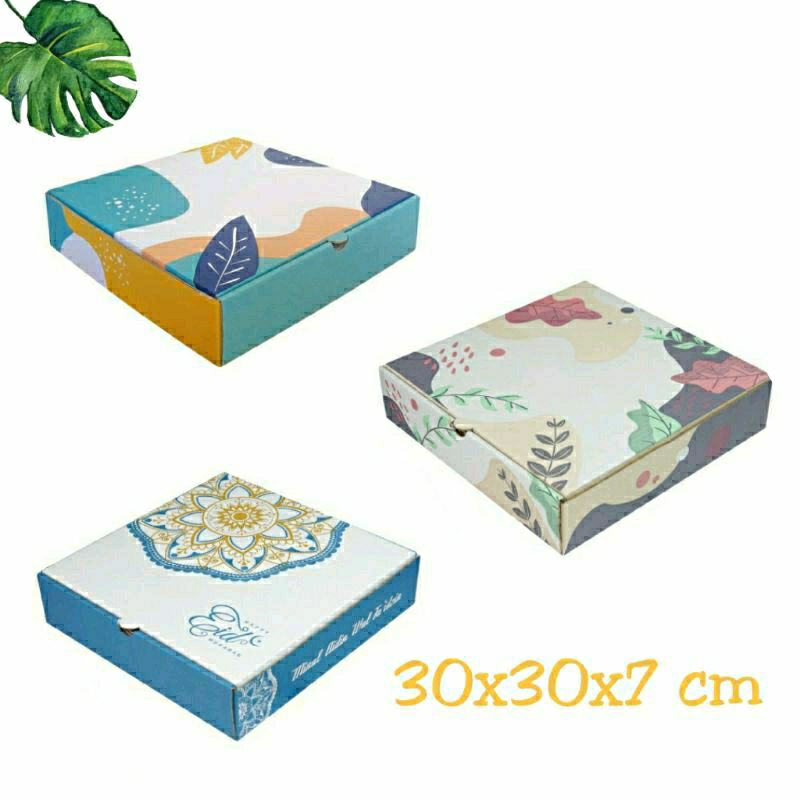 

BOX 30x30x7 cm Kardus/karton/kado/giftbox/hampers