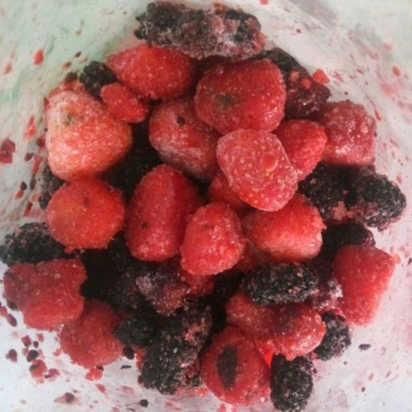 

Mix Berry Frozen (Strawberry, Raspberry, Mulberry)
