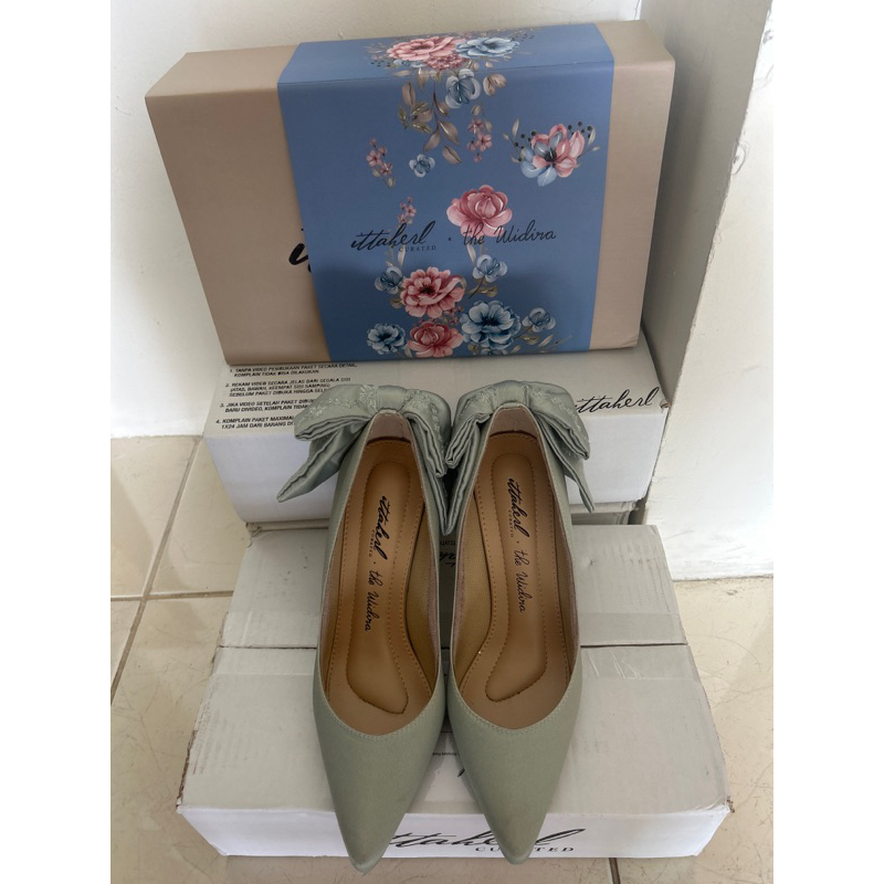 [PRELOVED] Ittaherl X Widira Daphne Peridot 90mm Pointy Heels size 40