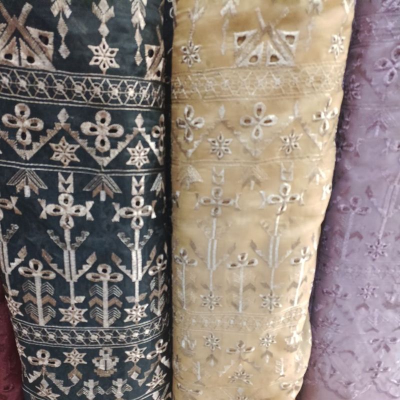 kain organdi motif