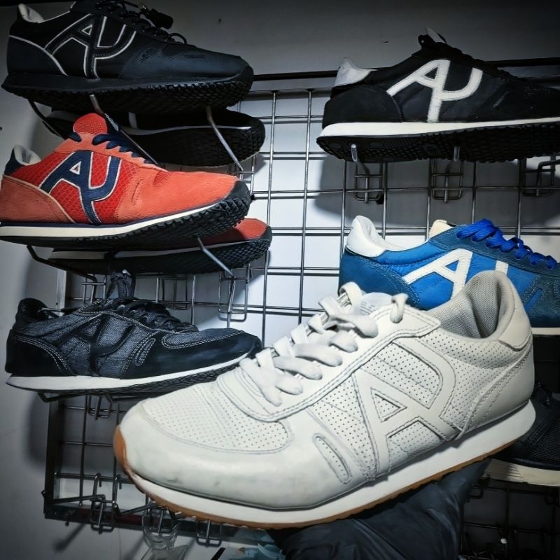 Armani jeans Sneakers second Genuine leathers used Preloved sepatu bekas berkualitas