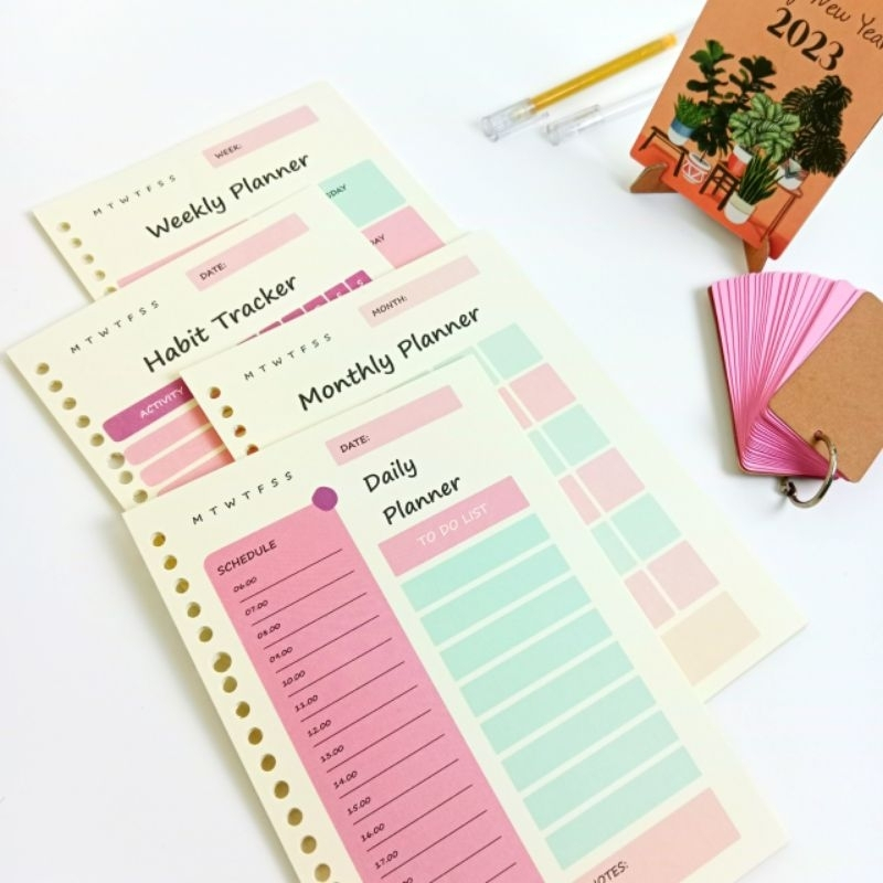 

Loose leafe A5 isi binder 20 ring daily planner
