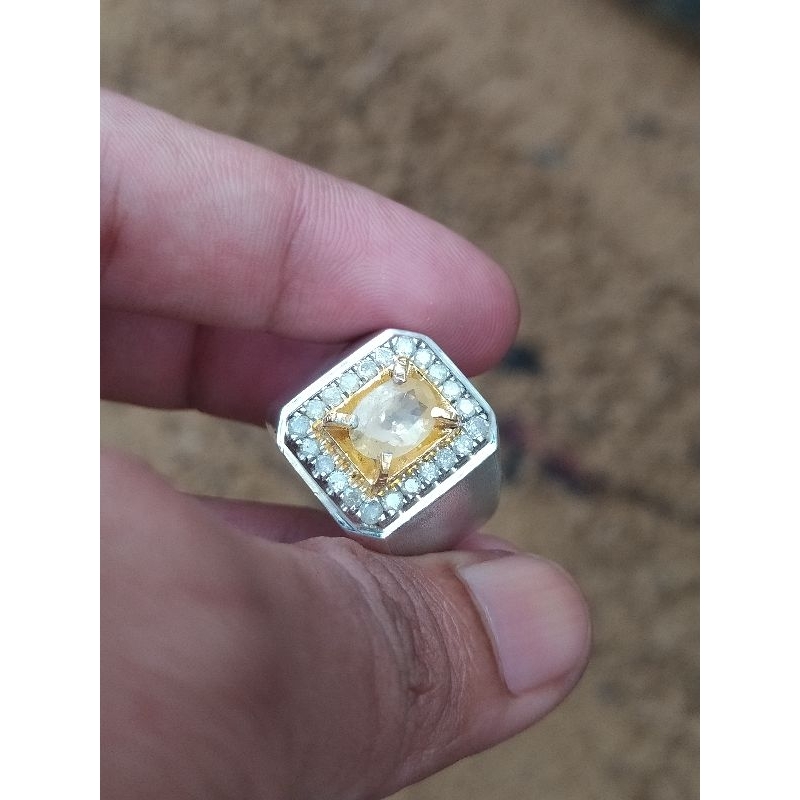 Yellow safir srilanka