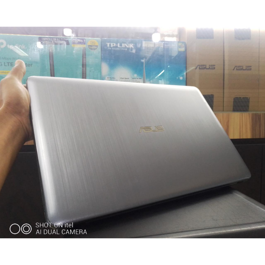 laptop ASUS CORE I3 GEN6 RAM 4GB HDD 1TB 15 INCH SIAP PAKAI RAM 4GB HDD 1TB CORE I3 GEN 6