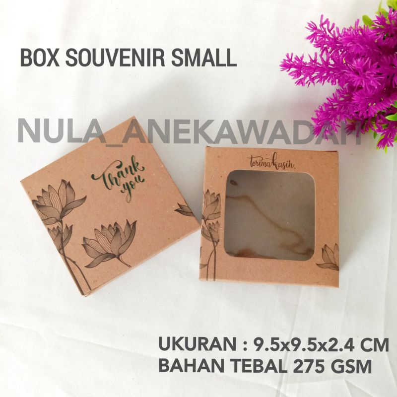 

Box Kemasan Souvenir Totebag Aksesories Emas Mini Gold