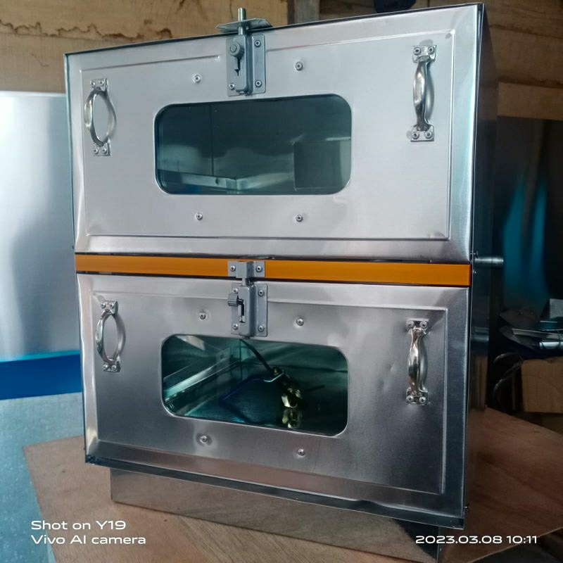 OVEN GAS LPG MINION TIPE 40E cocok untuk keluarga kecil kamu.