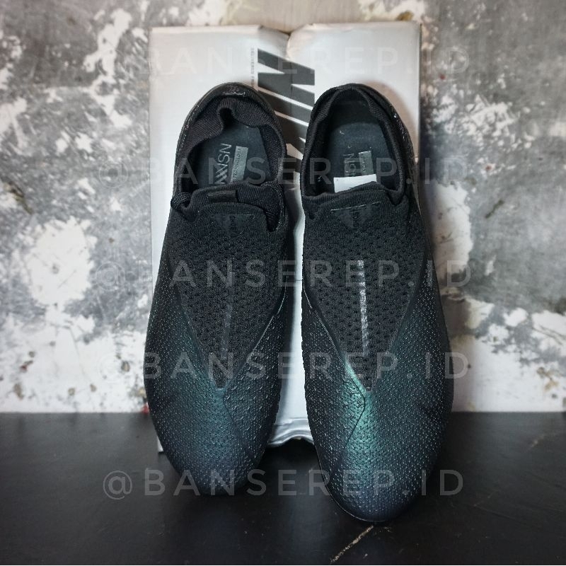 NIKE PHANTOM VSN 2 ELITE DF FG - 42 RARE LIMITED SIZE, yg tau tau aja. Mini soccer Turf Sintetis