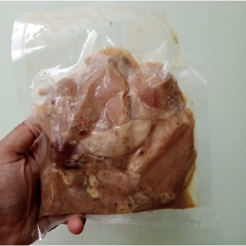 

Bisa Kirim Instan - Ayam Ungkep / Ayam Bawang per pack