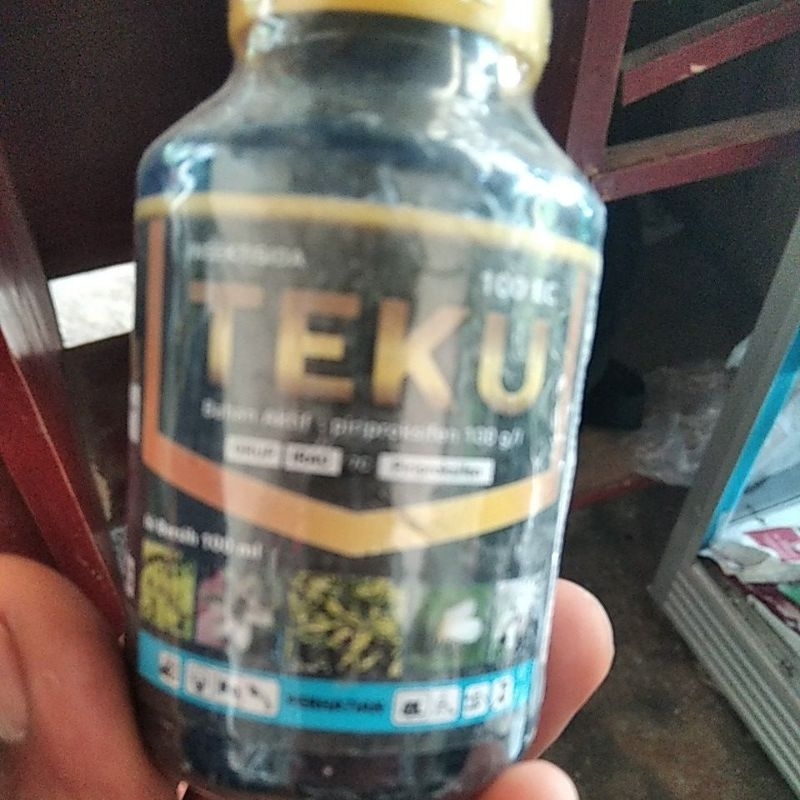 insektisida teku 100ec, 100ml